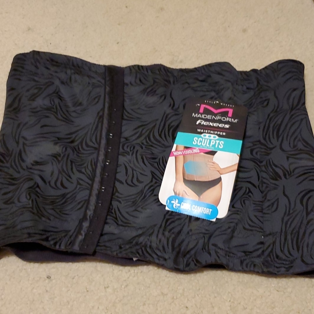 NNW Maidenform Flexes Waistnipper